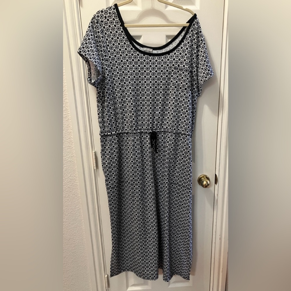 Talbots Black and White Geometric Knit Dress